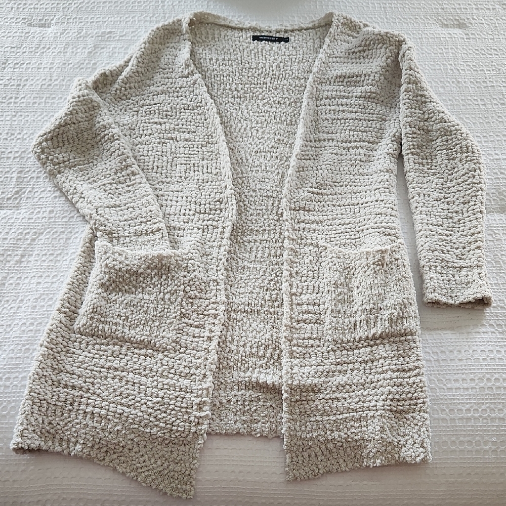 Elegant Cream Textured Cardigan